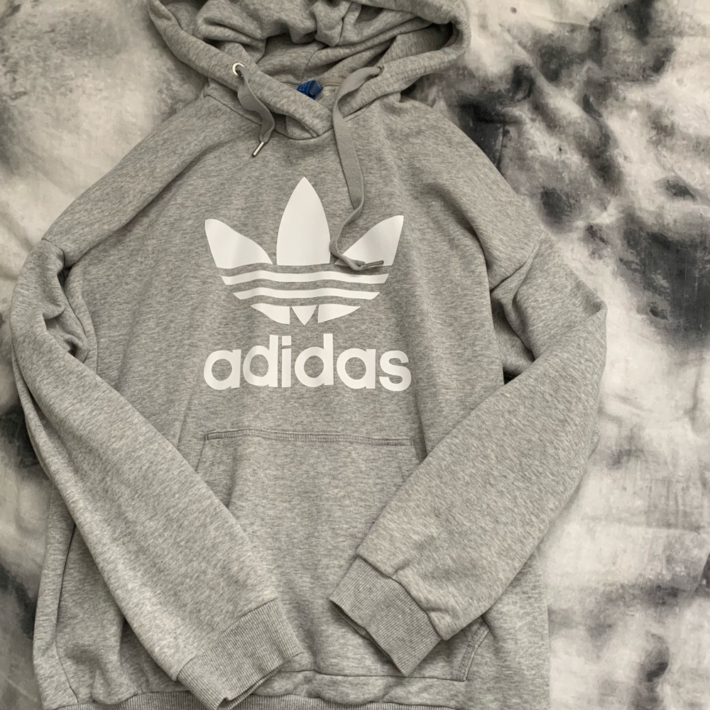 Adidas Sweatshirt